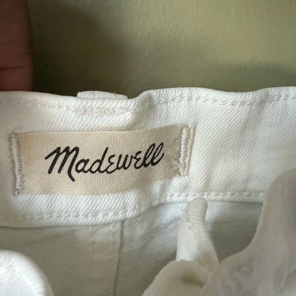 High Rise Perfect Vintage Jean in tile white - Picture 5 of 8